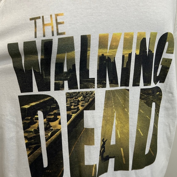 2010 Walking Dead Men’s Tank Top by Alstyle | Size XL - Picture 2 of 9